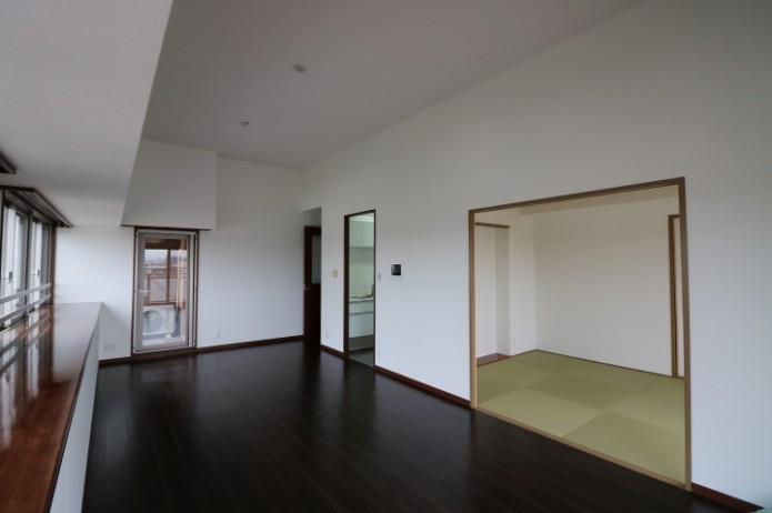 ユニハイム園田参番館
